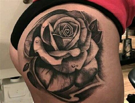 tatuajes mujer nalga|Tattoos en nalga